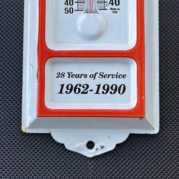 Vintage Indoor/Outdoor Thermometer - Picture 8 of 8